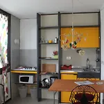 Jolly アパートホテル